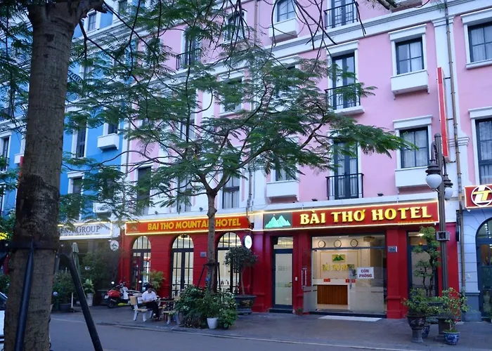 Khách sạn Bài Thơ Mountain 3*
