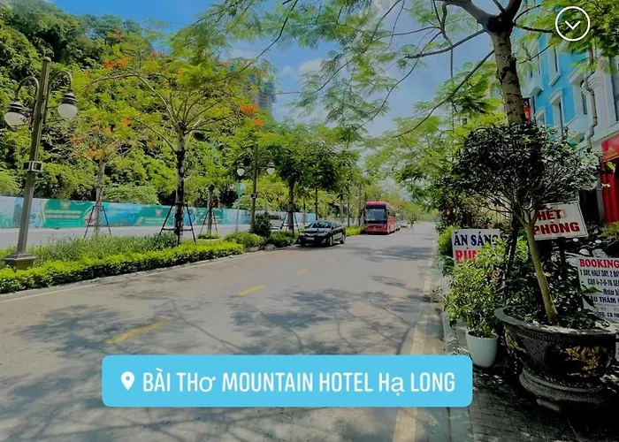 Khách sạn Bài Thơ Mountain Hạ Long